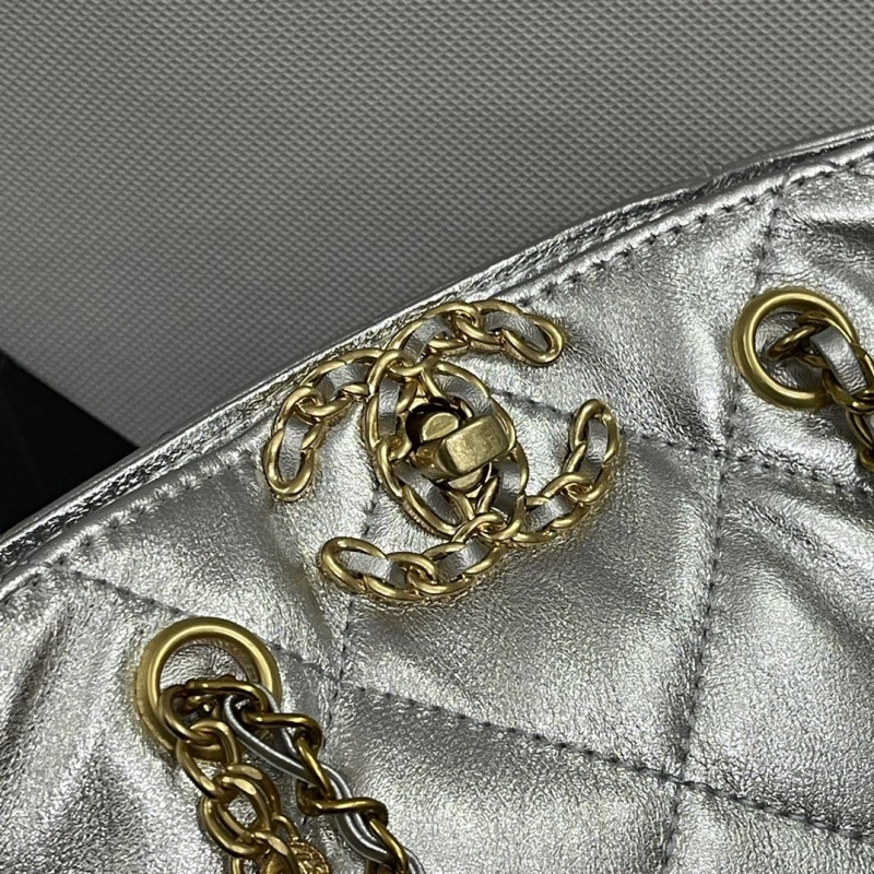 Ch**el bucket bags